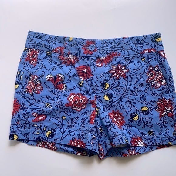 Loft Blue Red Floral 4" Shorts 2 NWT - Picture 1 of 10